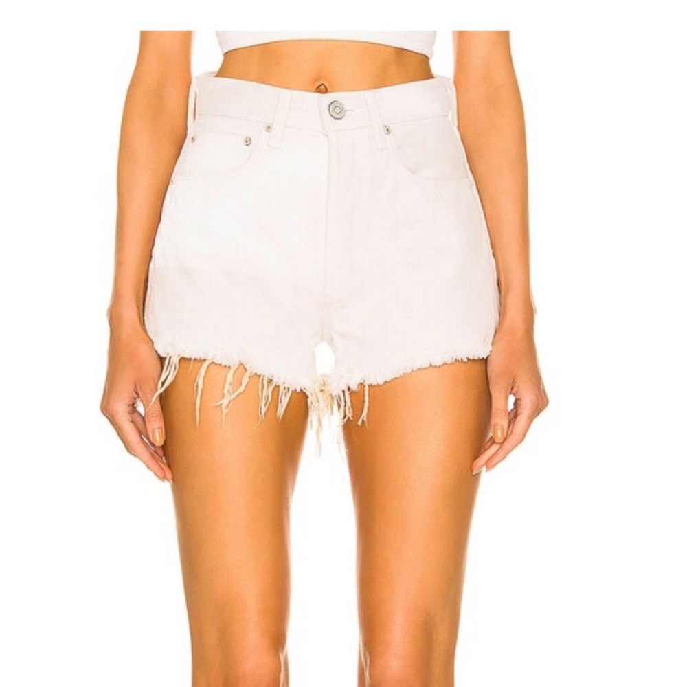 Moussy Vintage White Jean Shorts Size 28